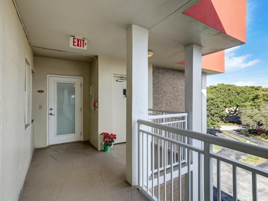 PALM AIRE AT CORAL KEYS - Residential