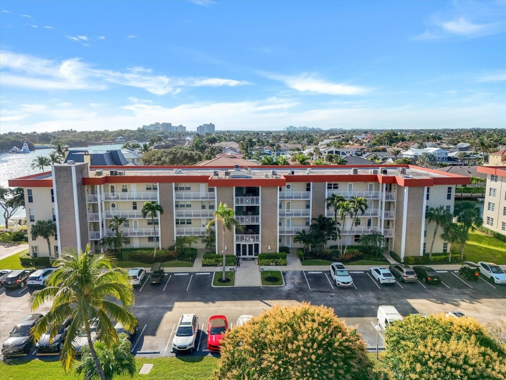 PALM AIRE AT CORAL KEYS - Residential