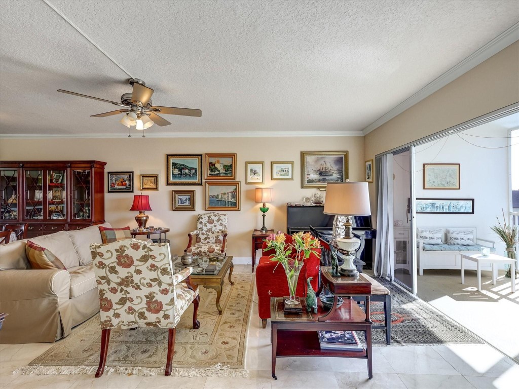 PALM AIRE AT CORAL KEYS - Residential