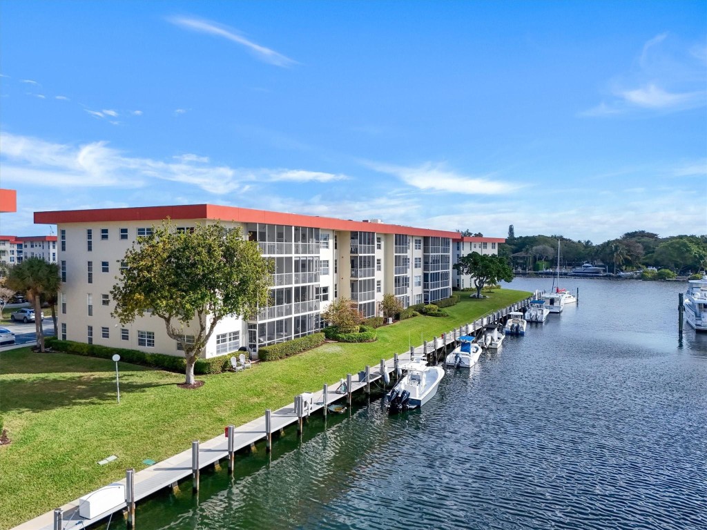 PALM AIRE AT CORAL KEYS - Residential