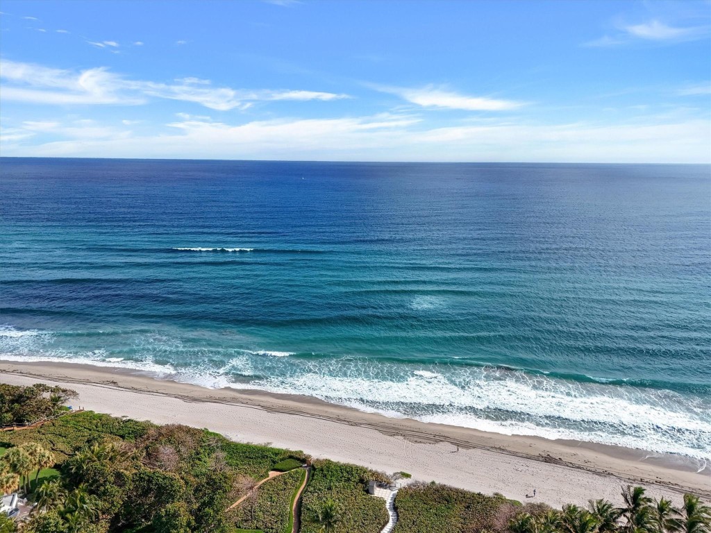 PALM AIRE AT CORAL KEYS - Residential