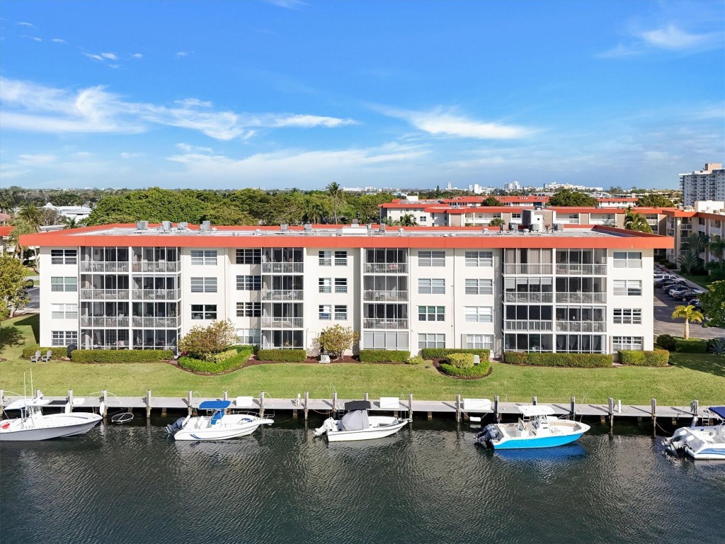 PALM AIRE AT CORAL KEYS - Residential