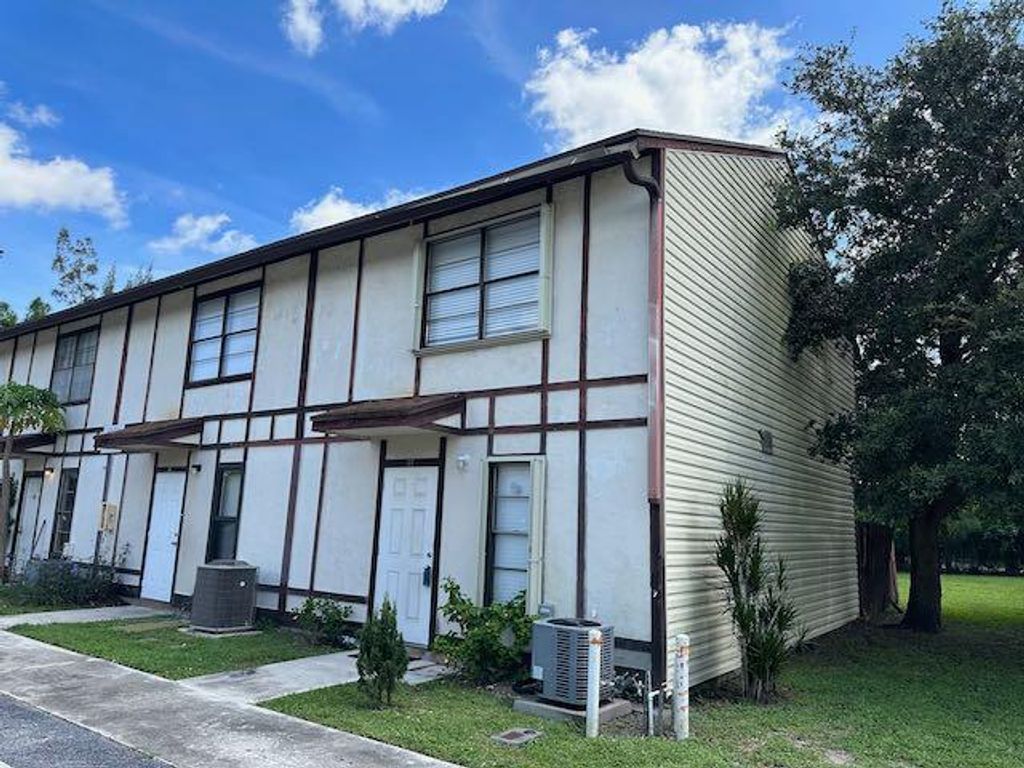 Photo of 5153 Breckenridge Place #39, West Palm Beach, FL 33417 (MLS # B26005901)