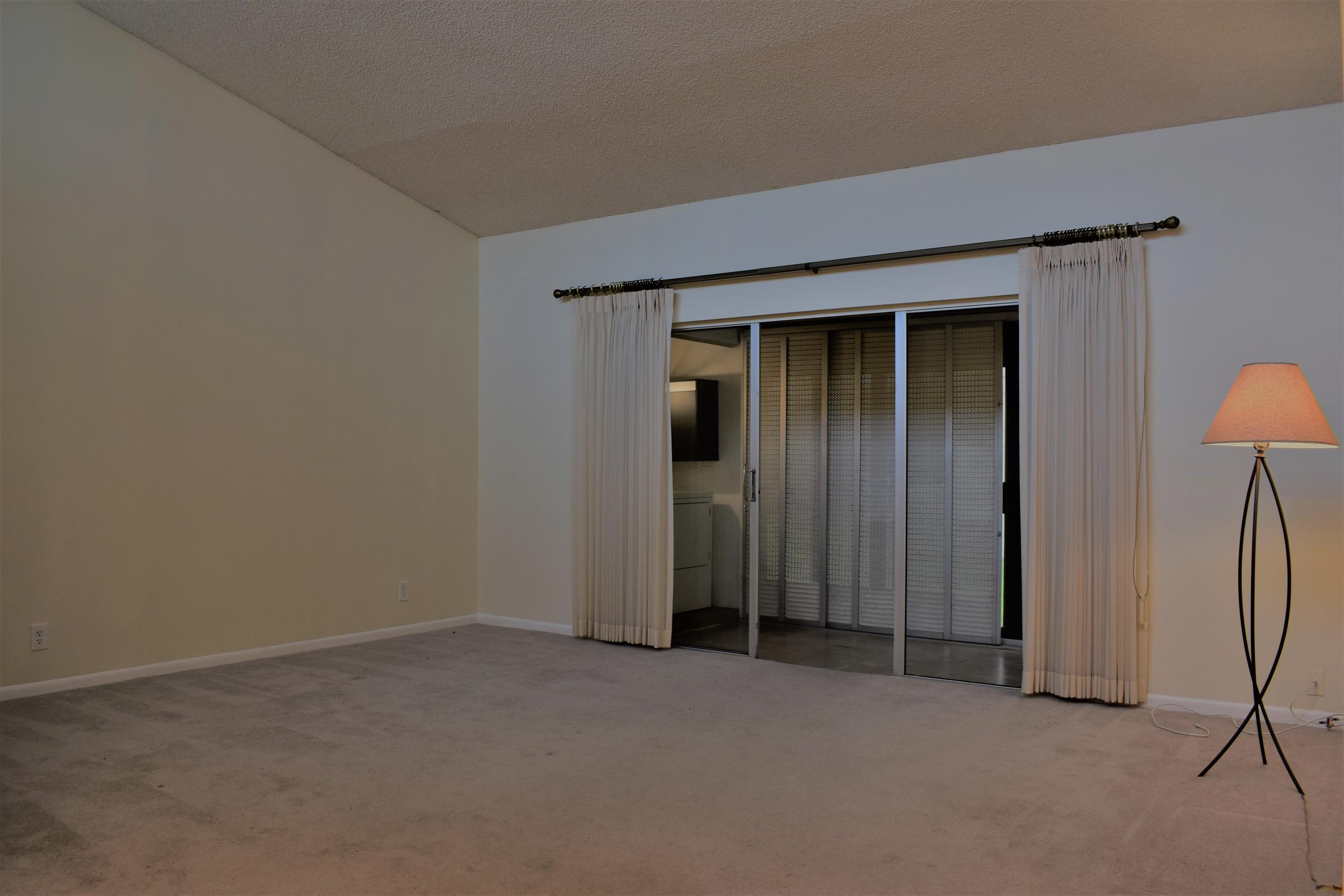 BOUNDBROOK CONDO S - Residential