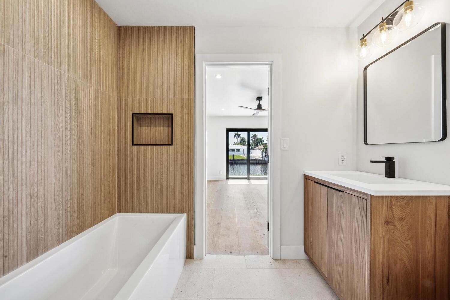 LAKE ESTATES ADD - Residential