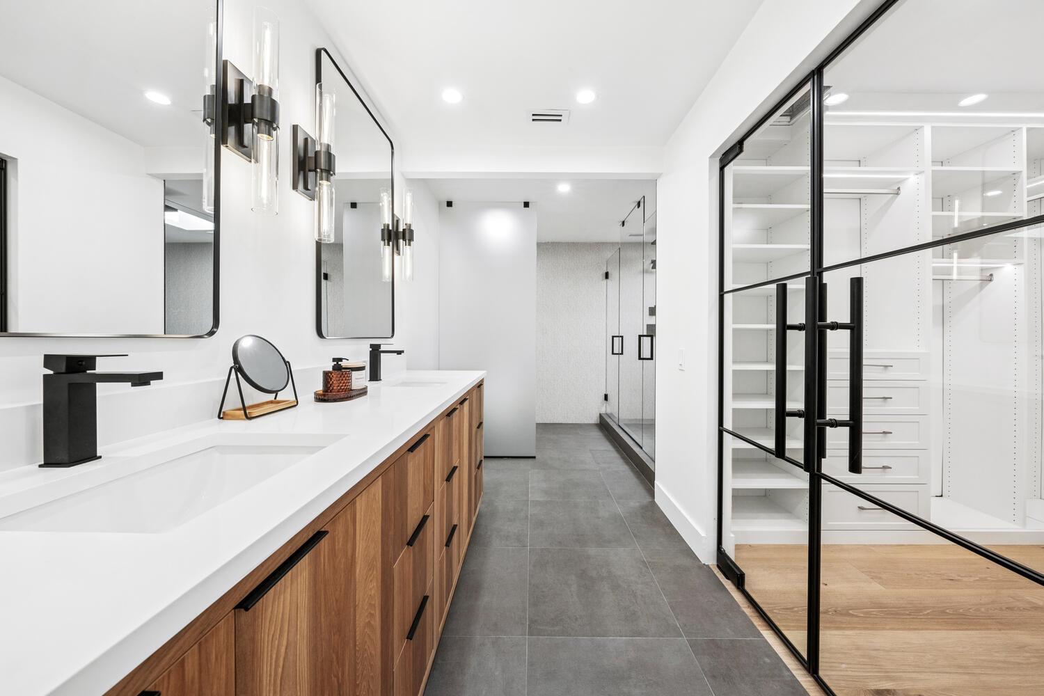 LAKE ESTATES ADD - Residential