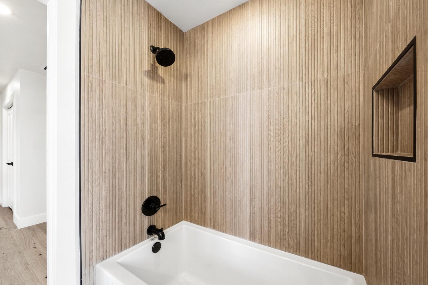 LAKE ESTATES ADD - Residential