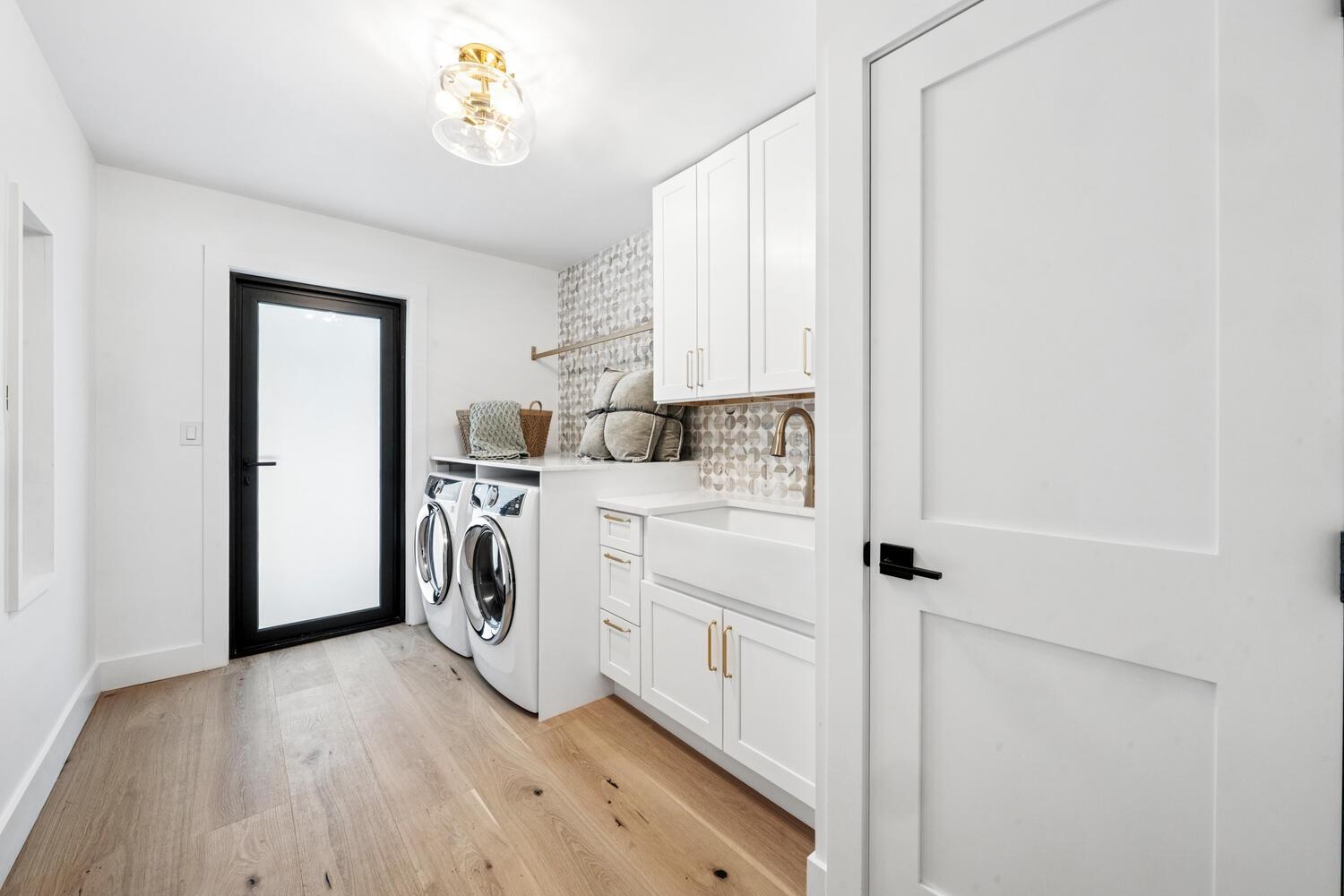 LAKE ESTATES ADD - Residential