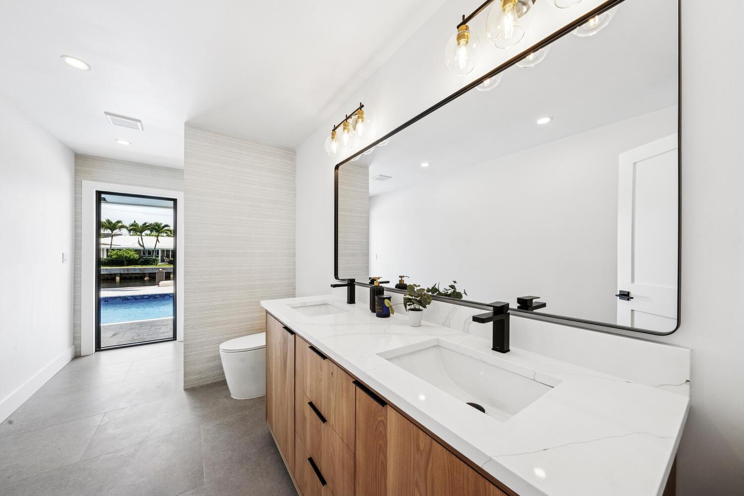 LAKE ESTATES ADD - Residential