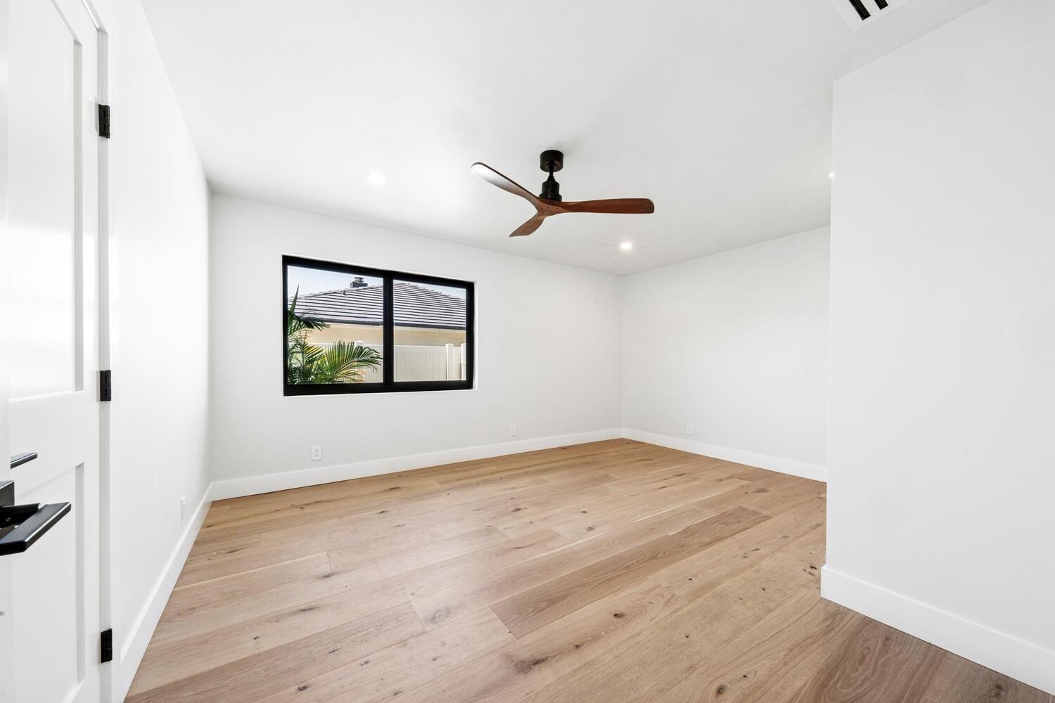 LAKE ESTATES ADD - Residential