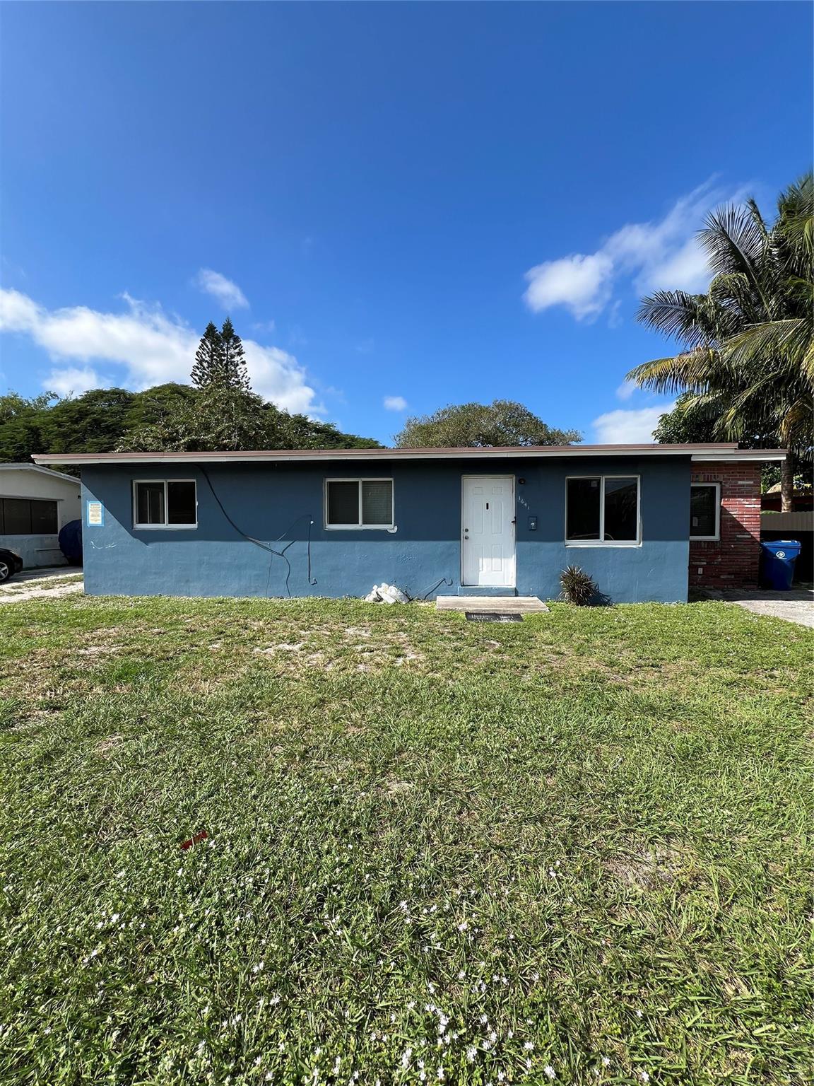 LAUDERDALE MANORS - Residential Lease