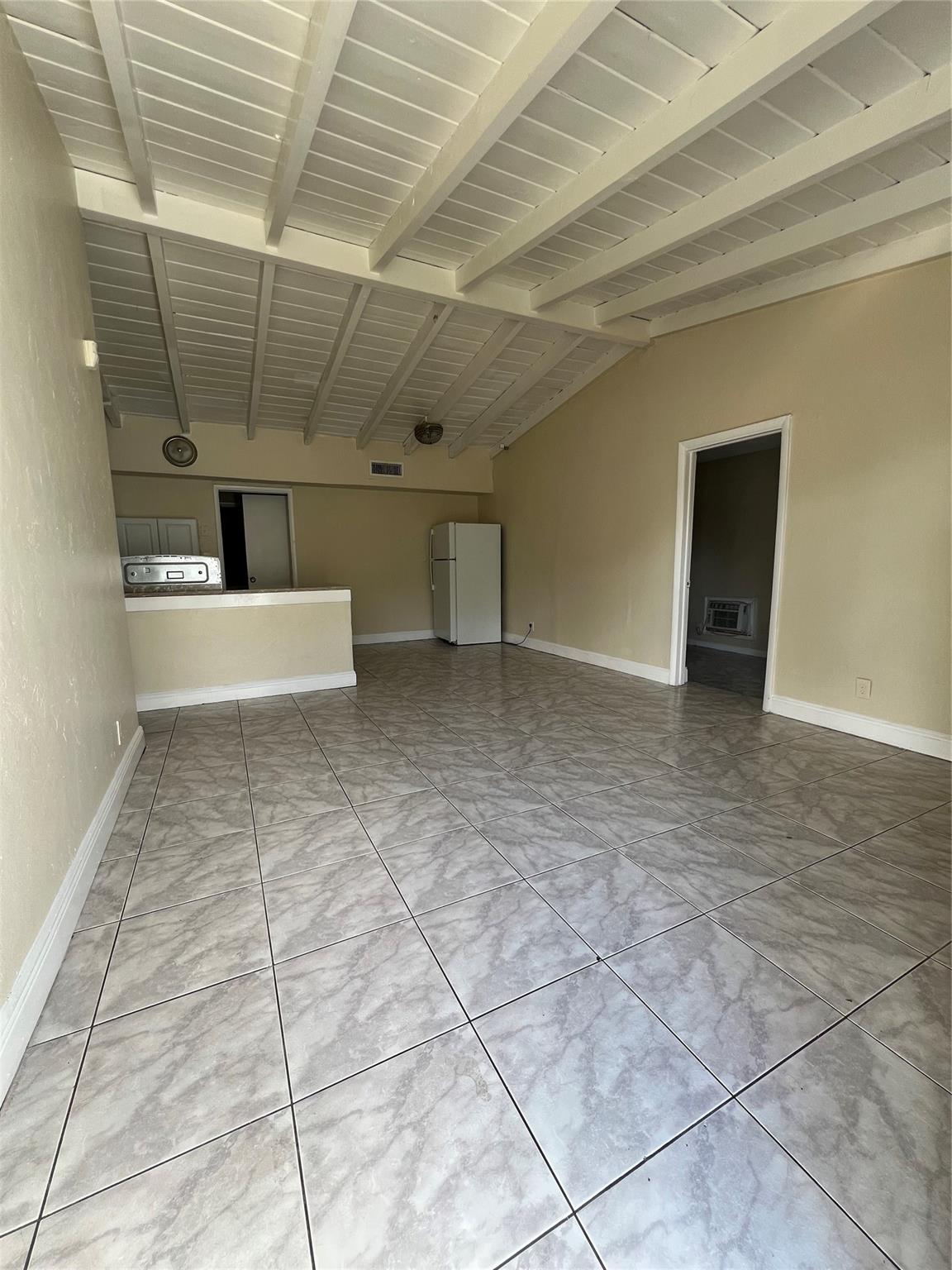 LAUDERDALE MANORS - Residential Lease