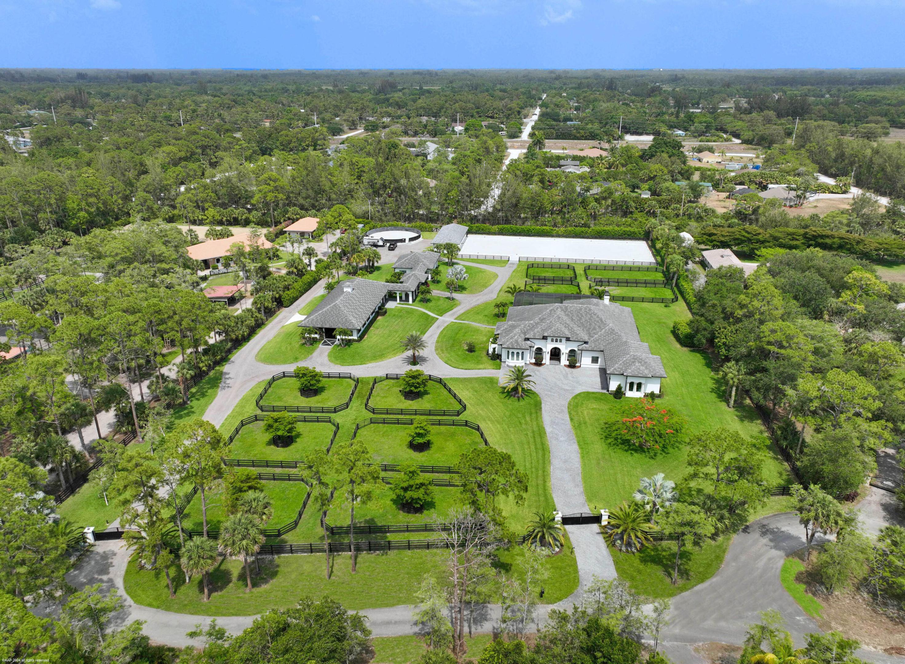 FOX TRAIL - Residential