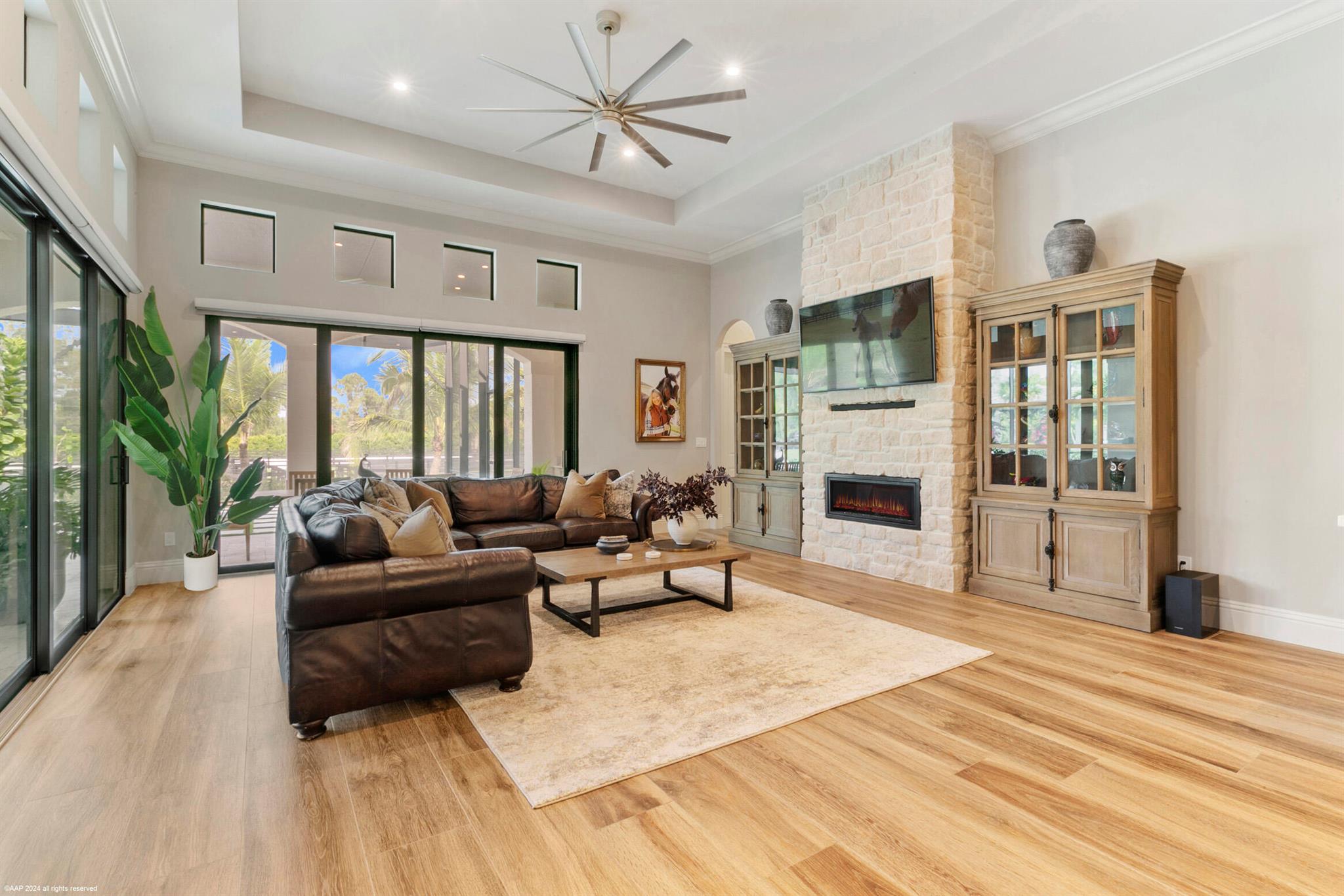 FOX TRAIL - Residential