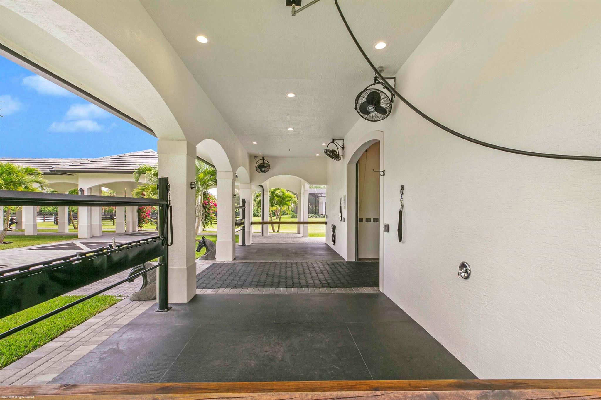 FOX TRAIL - Residential