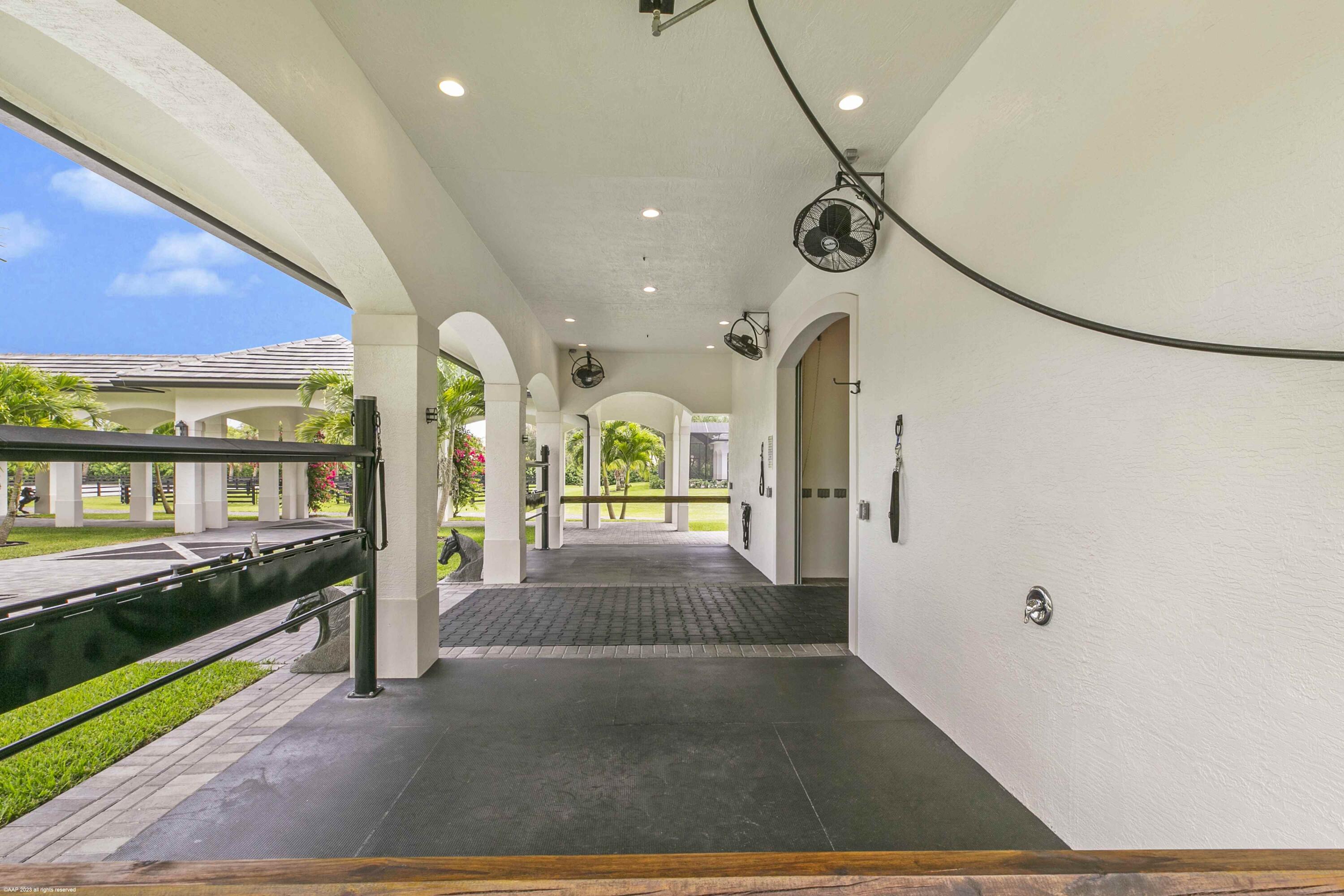 FOX TRAIL - Residential