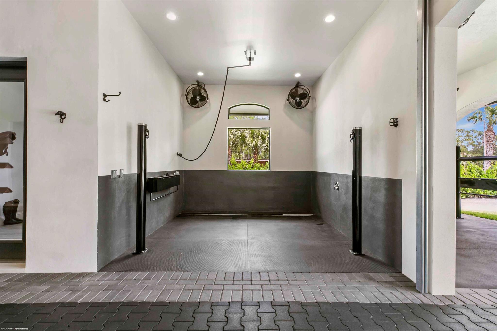 FOX TRAIL - Residential