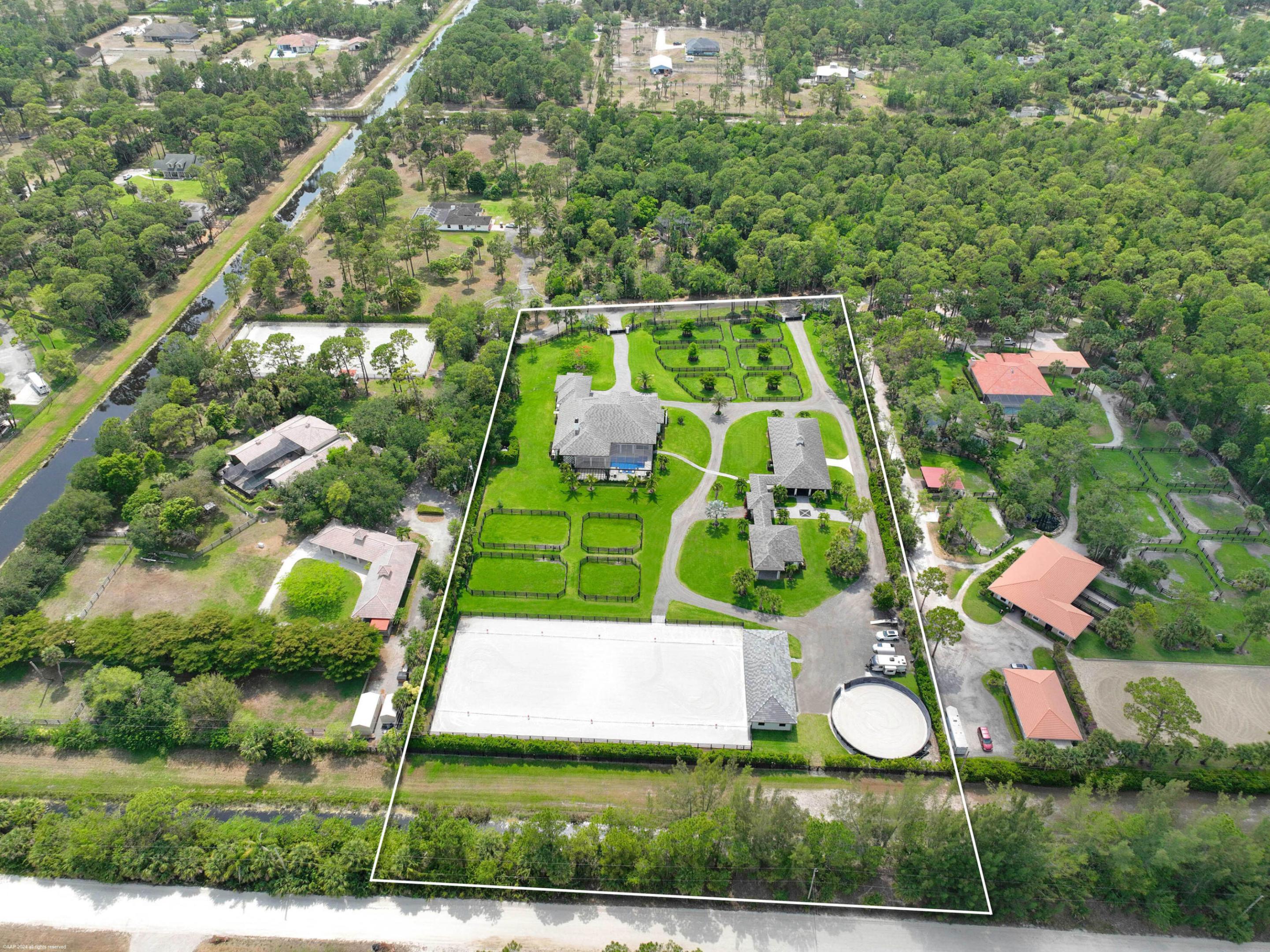 FOX TRAIL - Residential