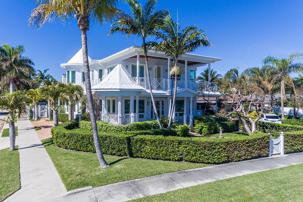 EDGEWATER - Residential