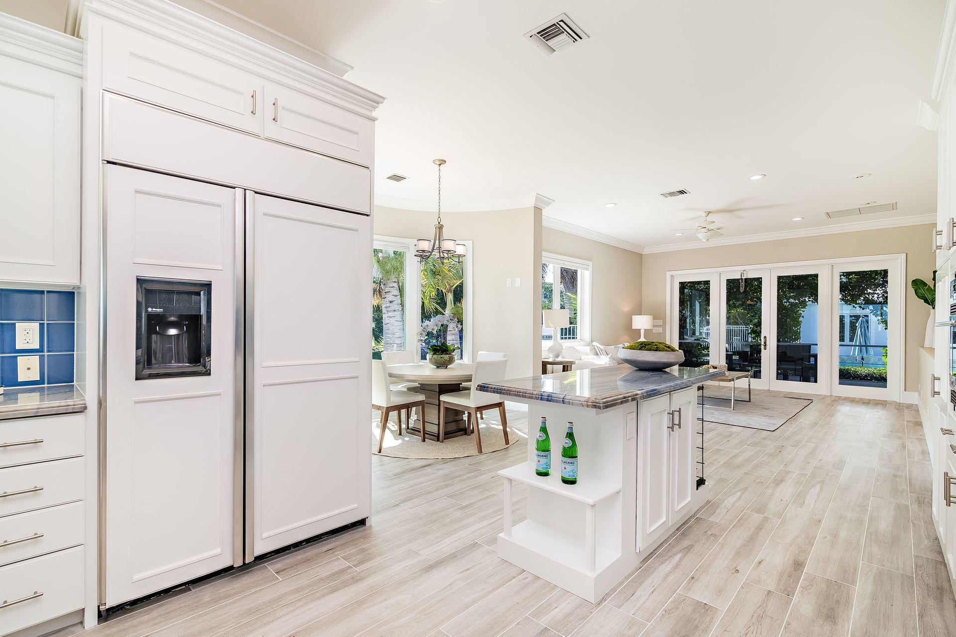 EDGEWATER - Residential