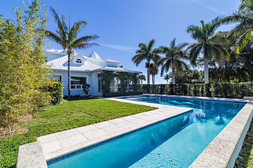 EDGEWATER - Residential