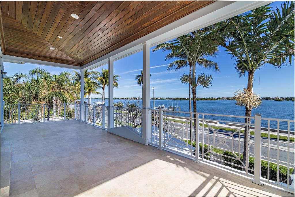 EDGEWATER - Residential