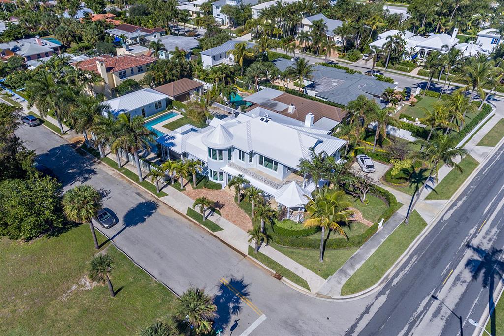 EDGEWATER - Residential