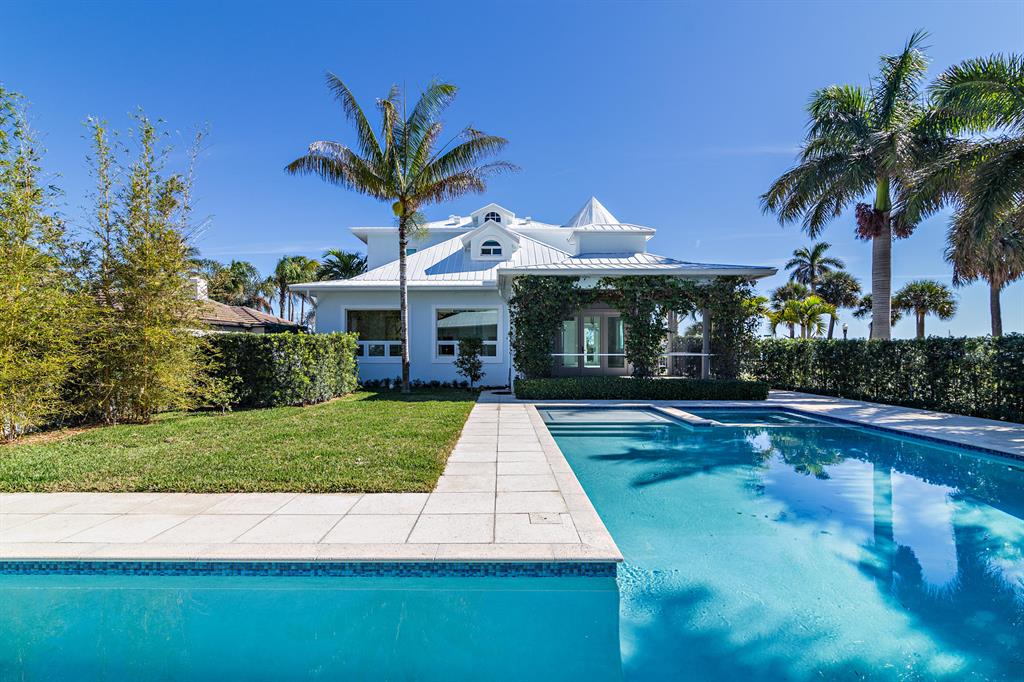 EDGEWATER - Residential