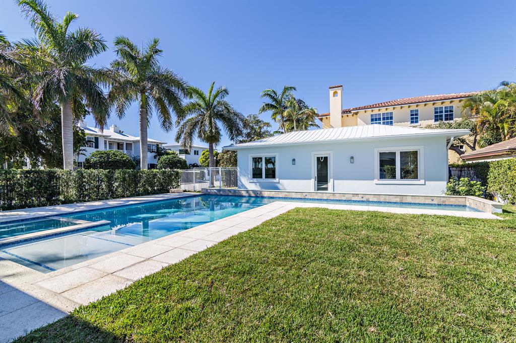 EDGEWATER - Residential