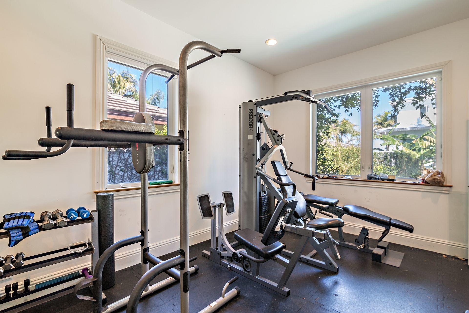 EDGEWATER - Residential