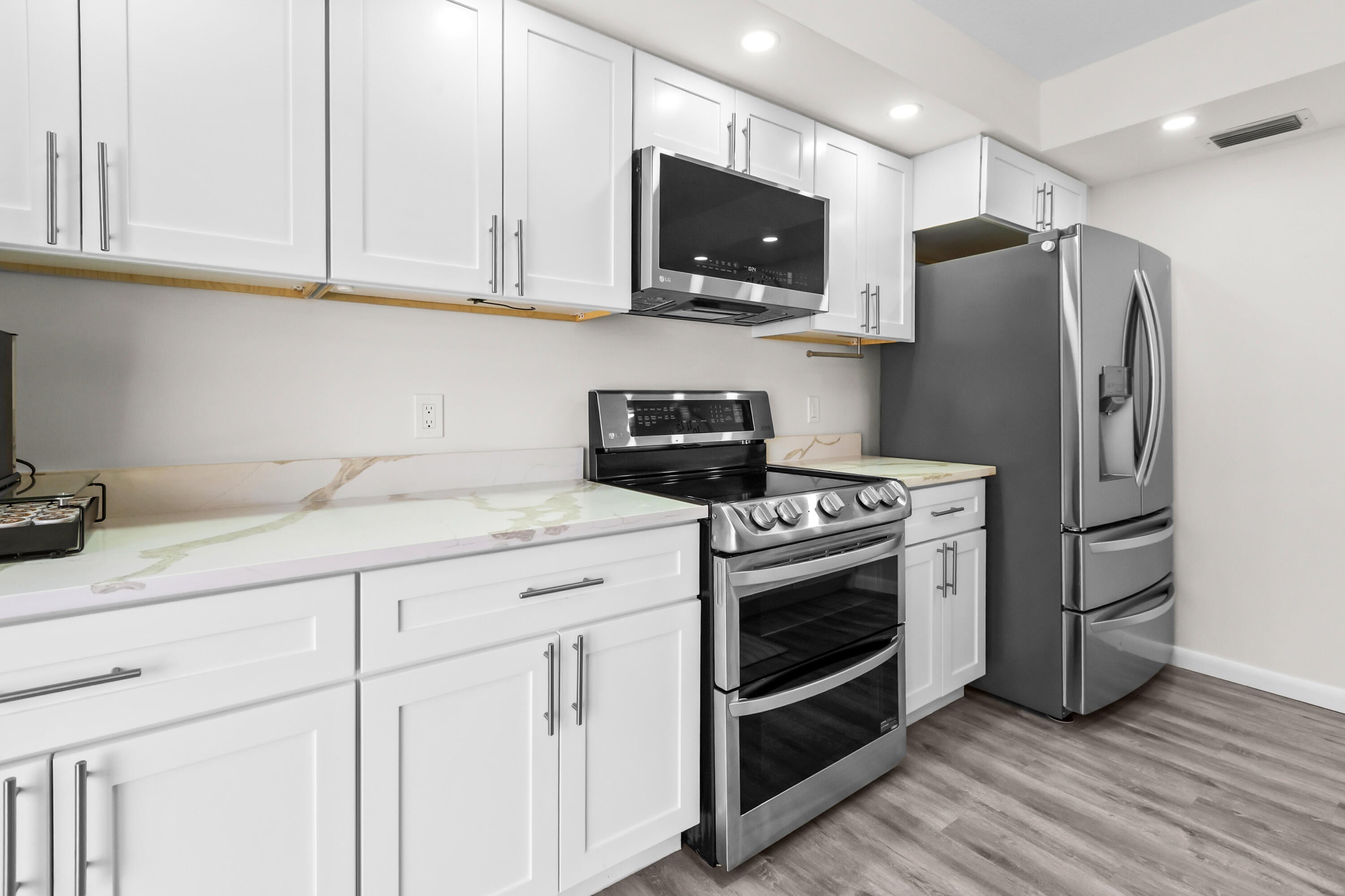 Properties 102 1st Lane