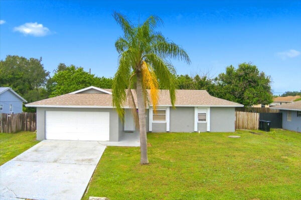 2066 SE STONECROP ST, PORT SAINT LUCIE, FL 34984 - Image f650a77442c3ba6a4eecdbcf9f0fcedf/4147300270
