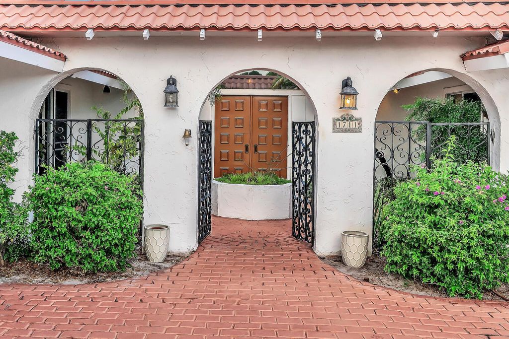 Photo of 1711 SE Canora Road, Port Saint Lucie, FL 34952 (MLS # R11112051)