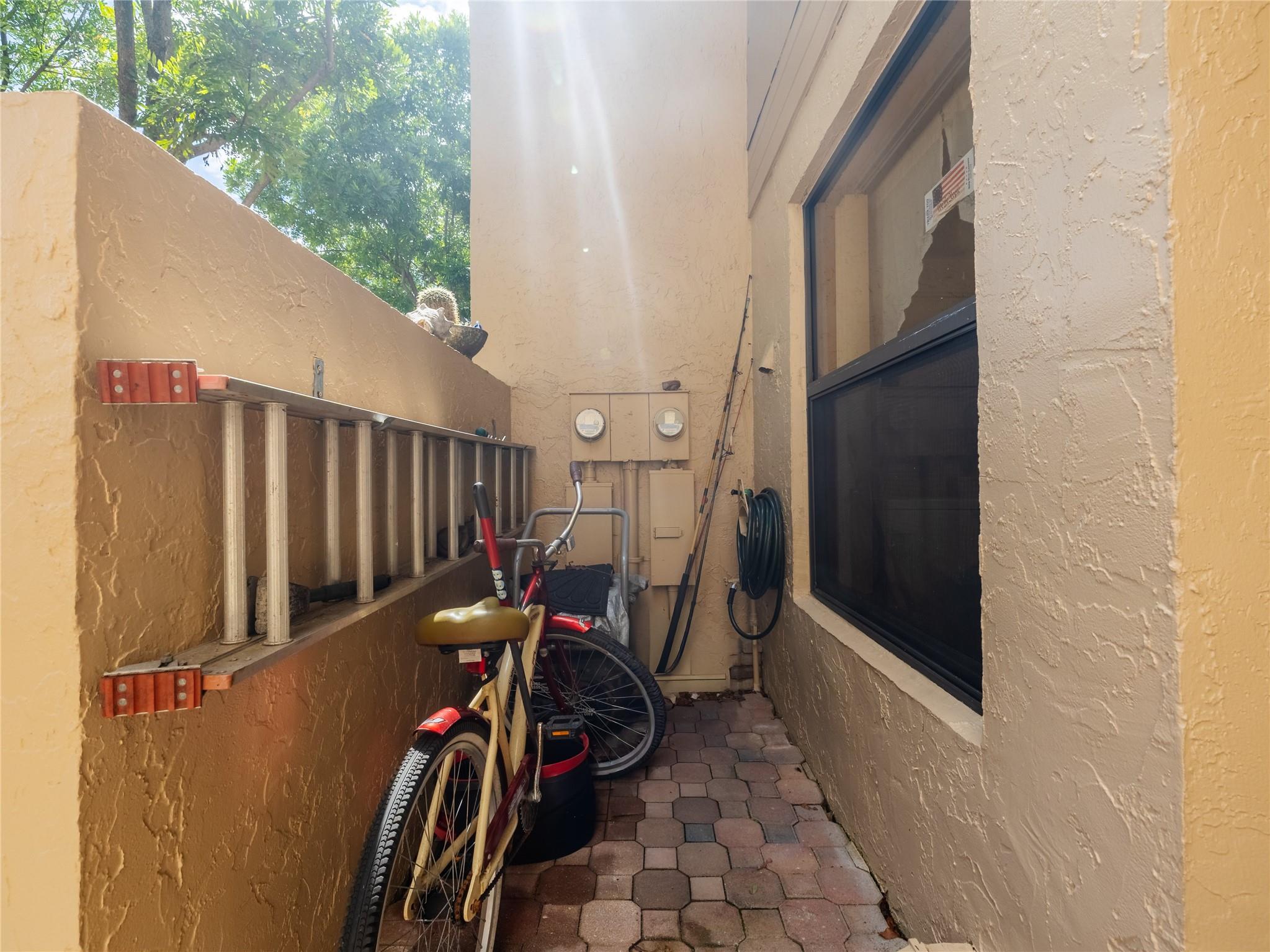 WESTVIEW - Residential