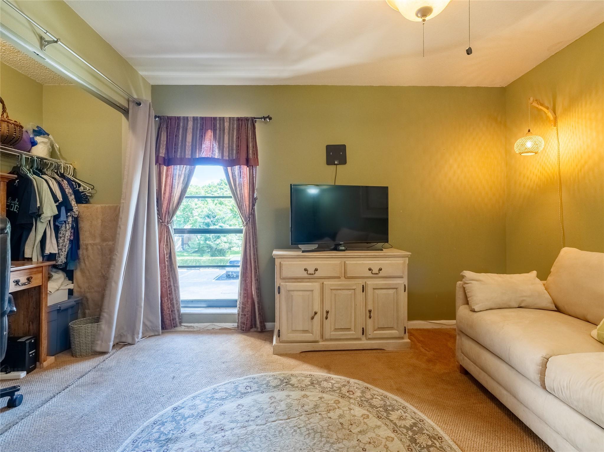 WESTVIEW - Residential