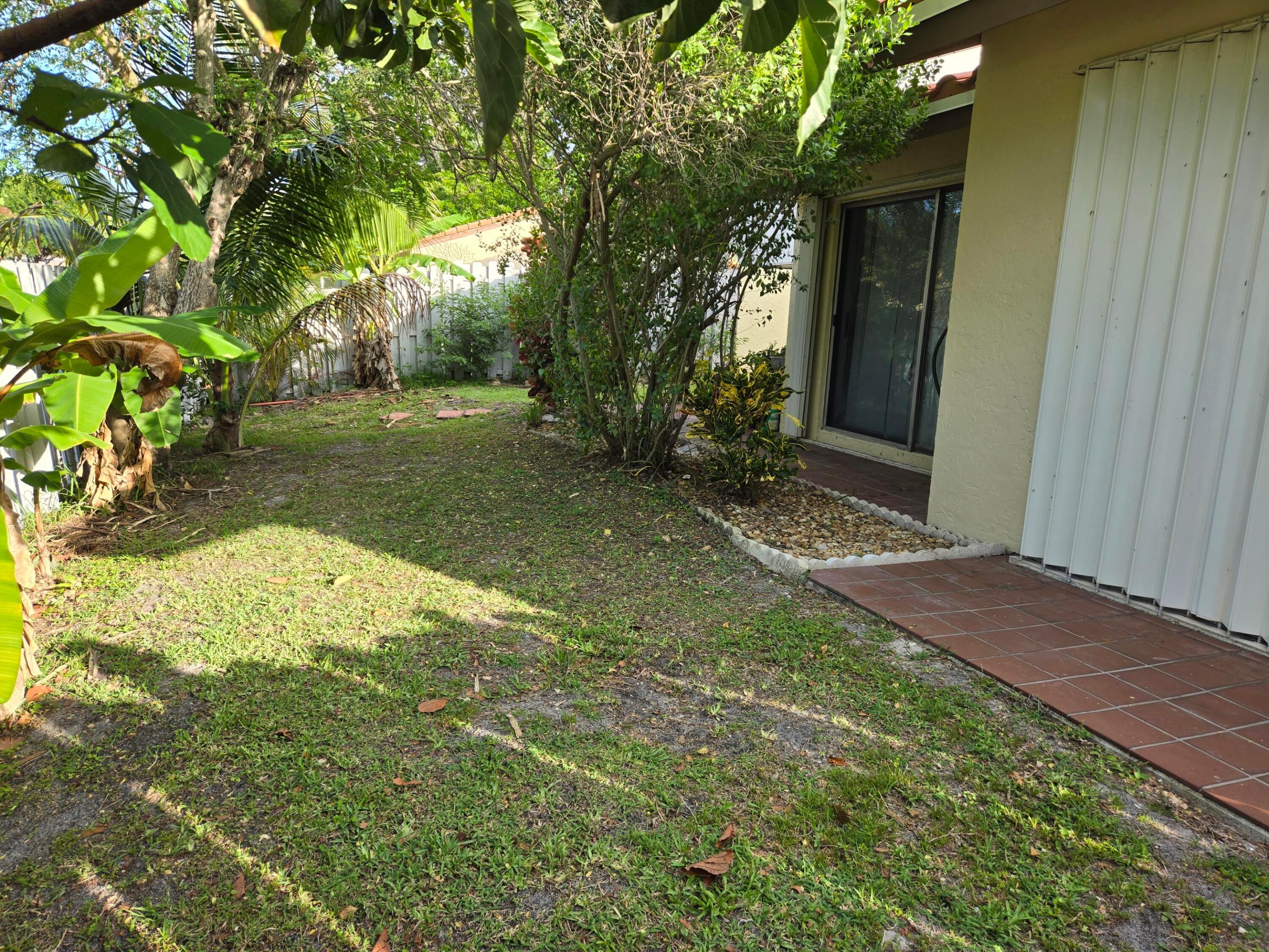 LANTANA PINES 1 SPORTSMENS CLUB - Residential