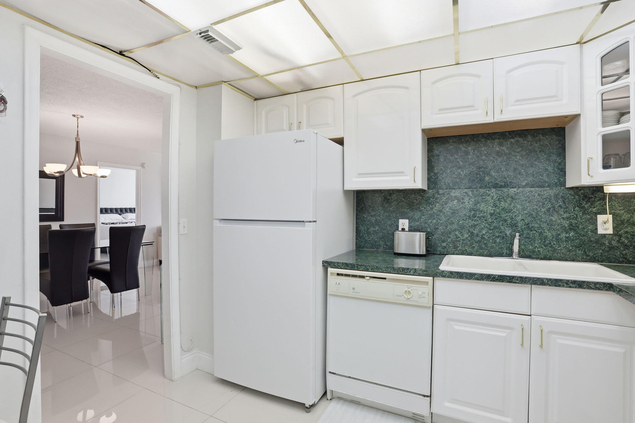 2000 S Ocean Boulevard 2L