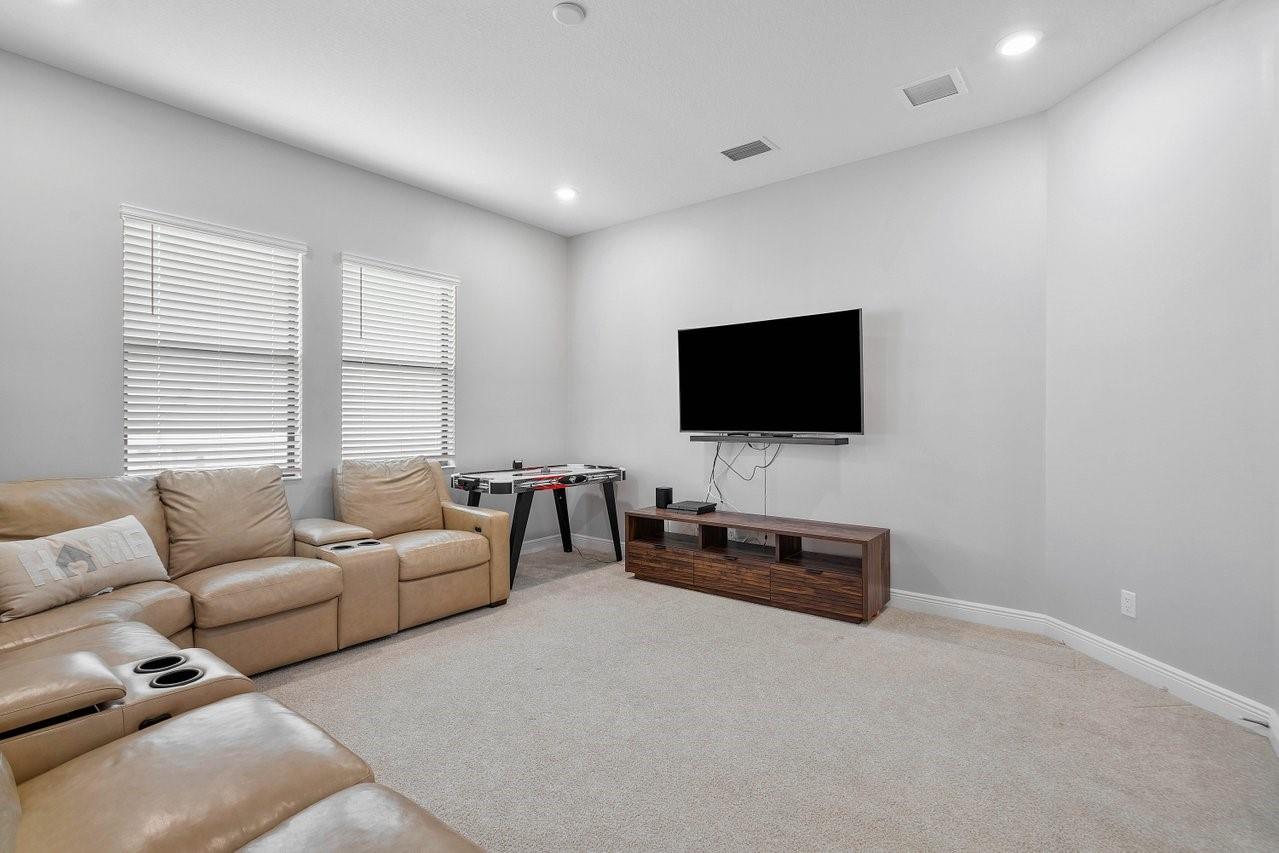 Parkland Bay 183-49 B - Residential
