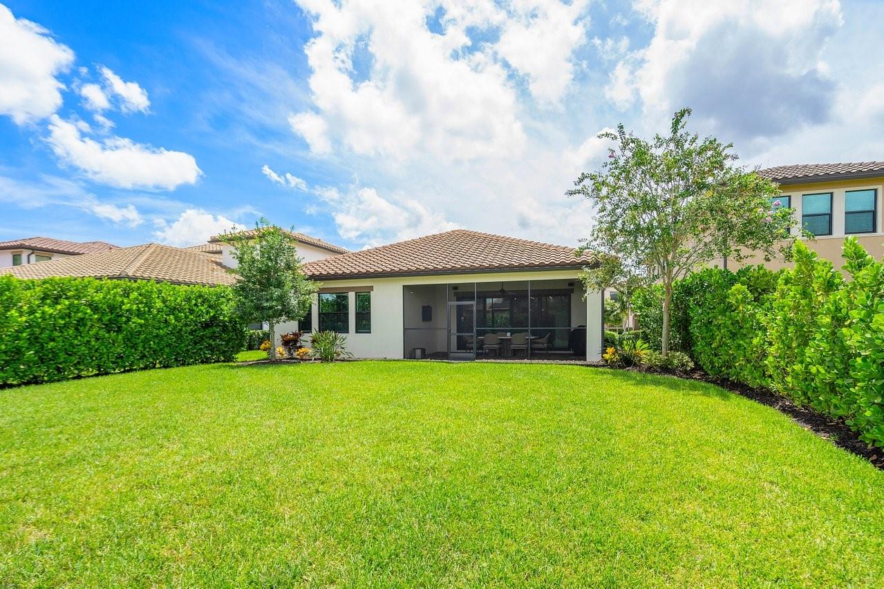 Parkland Bay 183-49 B - Residential