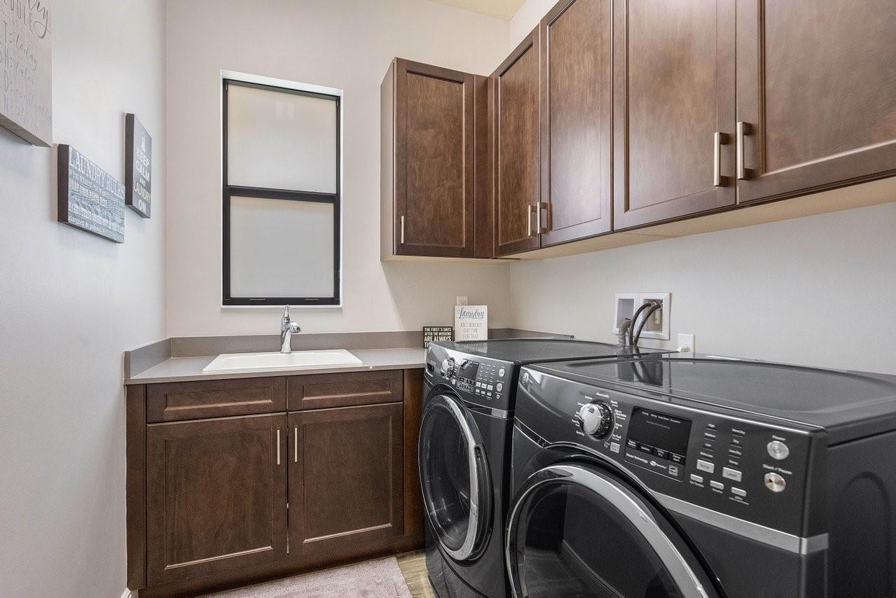 Parkland Bay 183-49 B - Residential