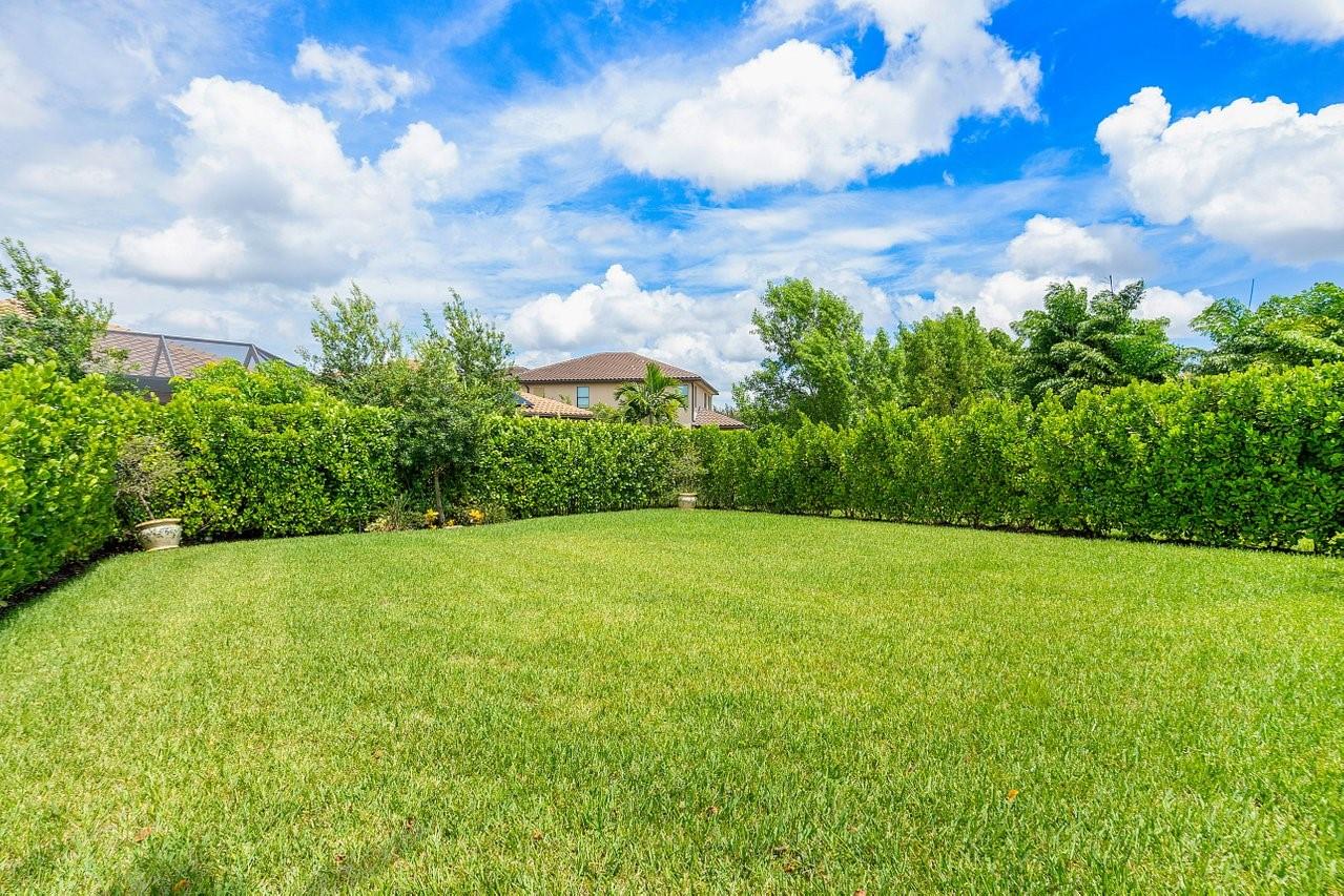 Parkland Bay 183-49 B - Residential