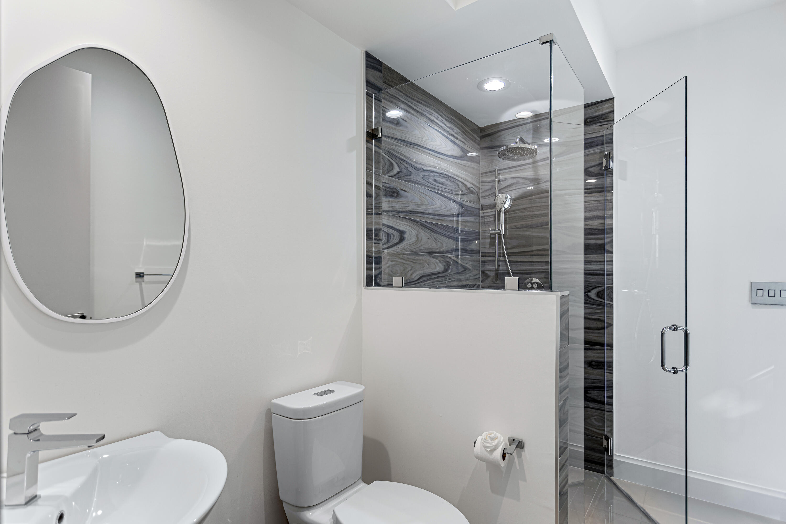 PALM BEACH SHORE ACRES - Residential