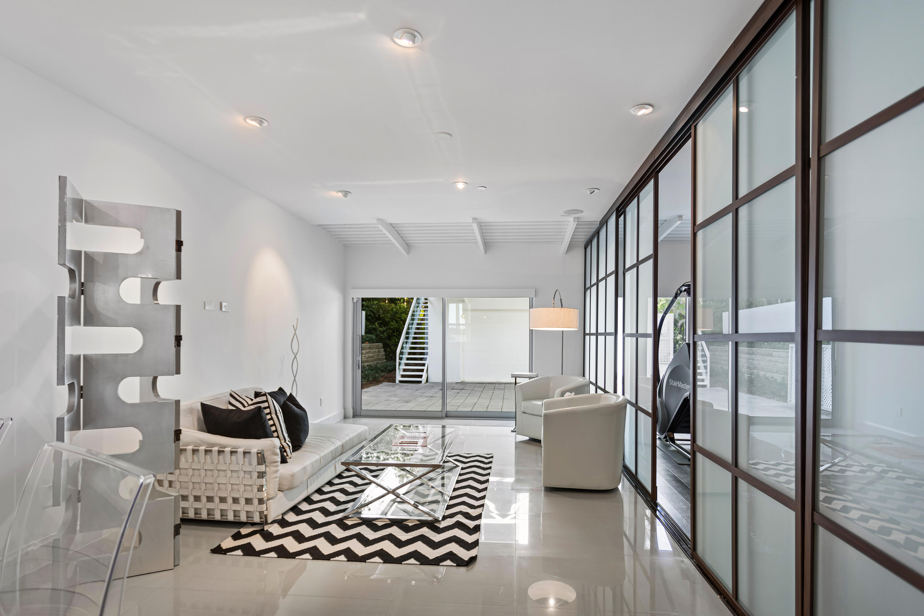 PALM BEACH SHORE ACRES - Residential