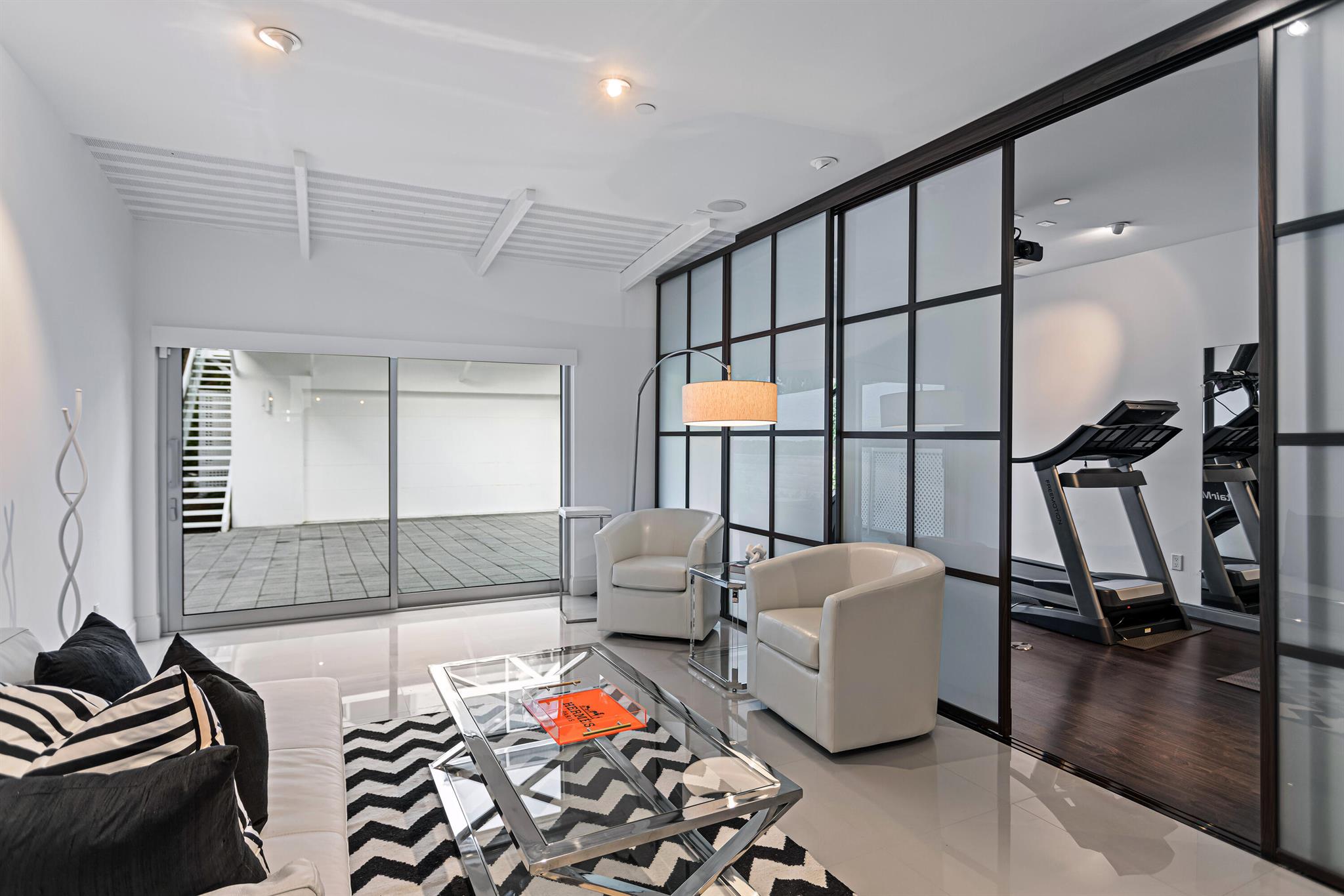 PALM BEACH SHORE ACRES - Residential