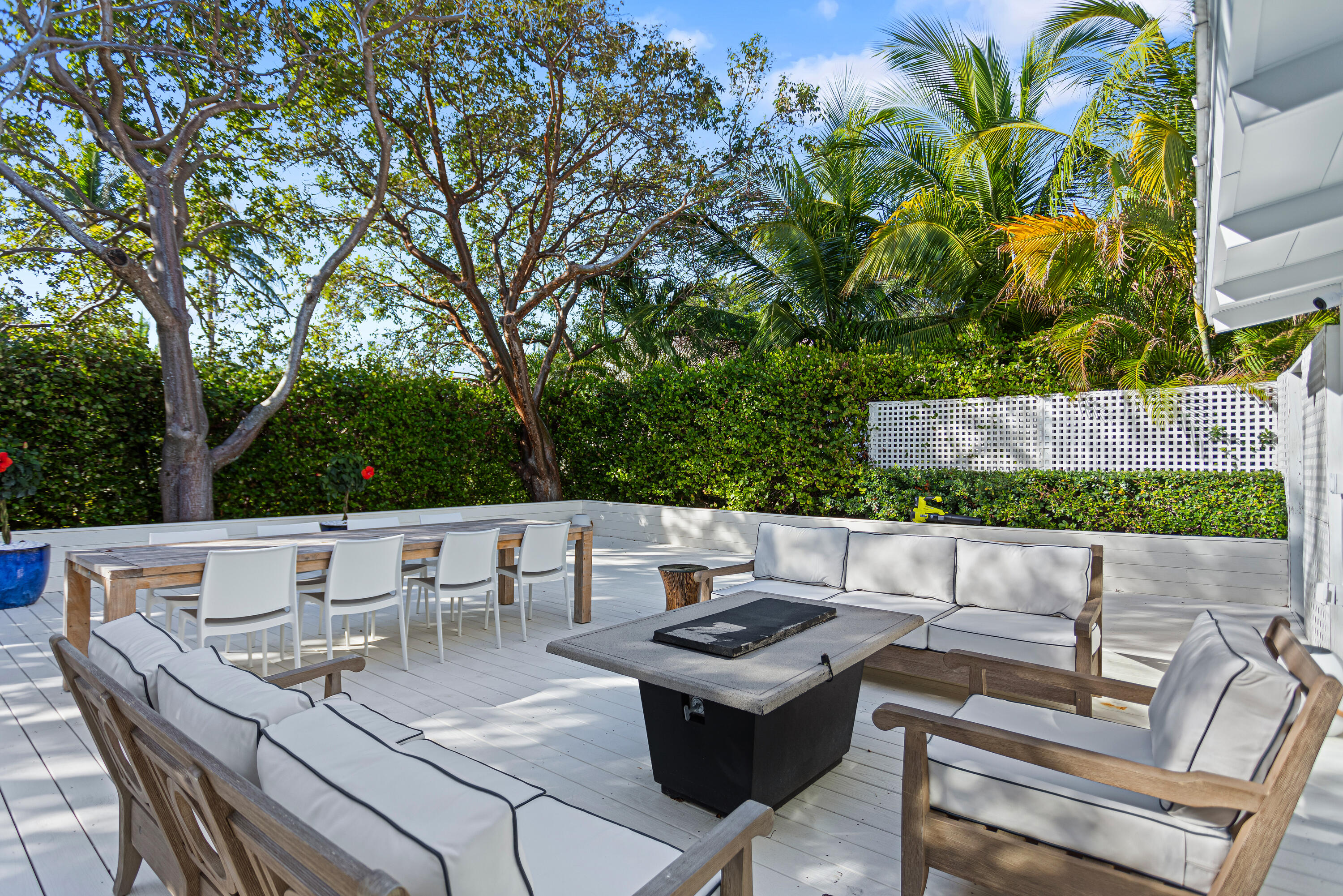 PALM BEACH SHORE ACRES - Residential