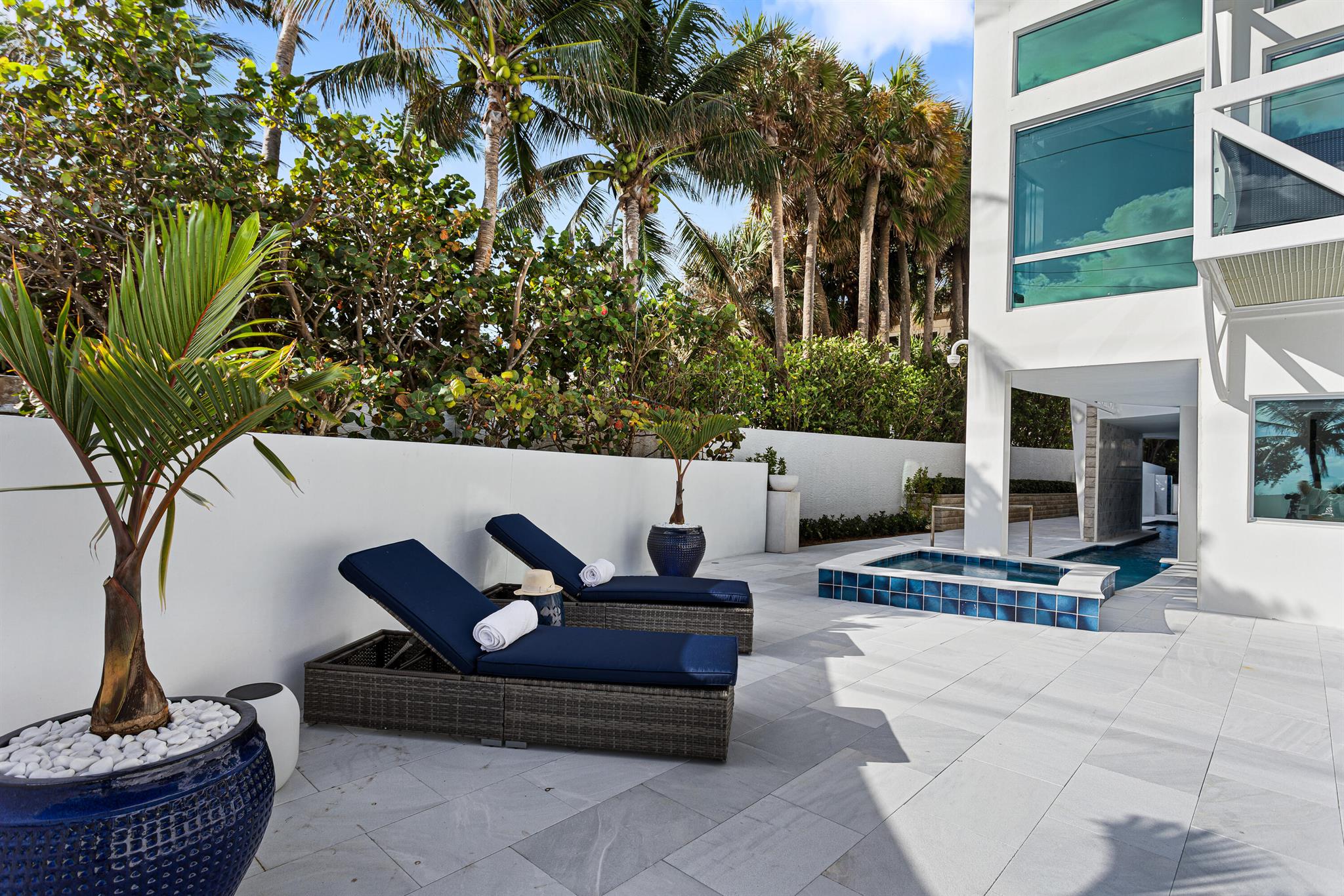 PALM BEACH SHORE ACRES - Residential