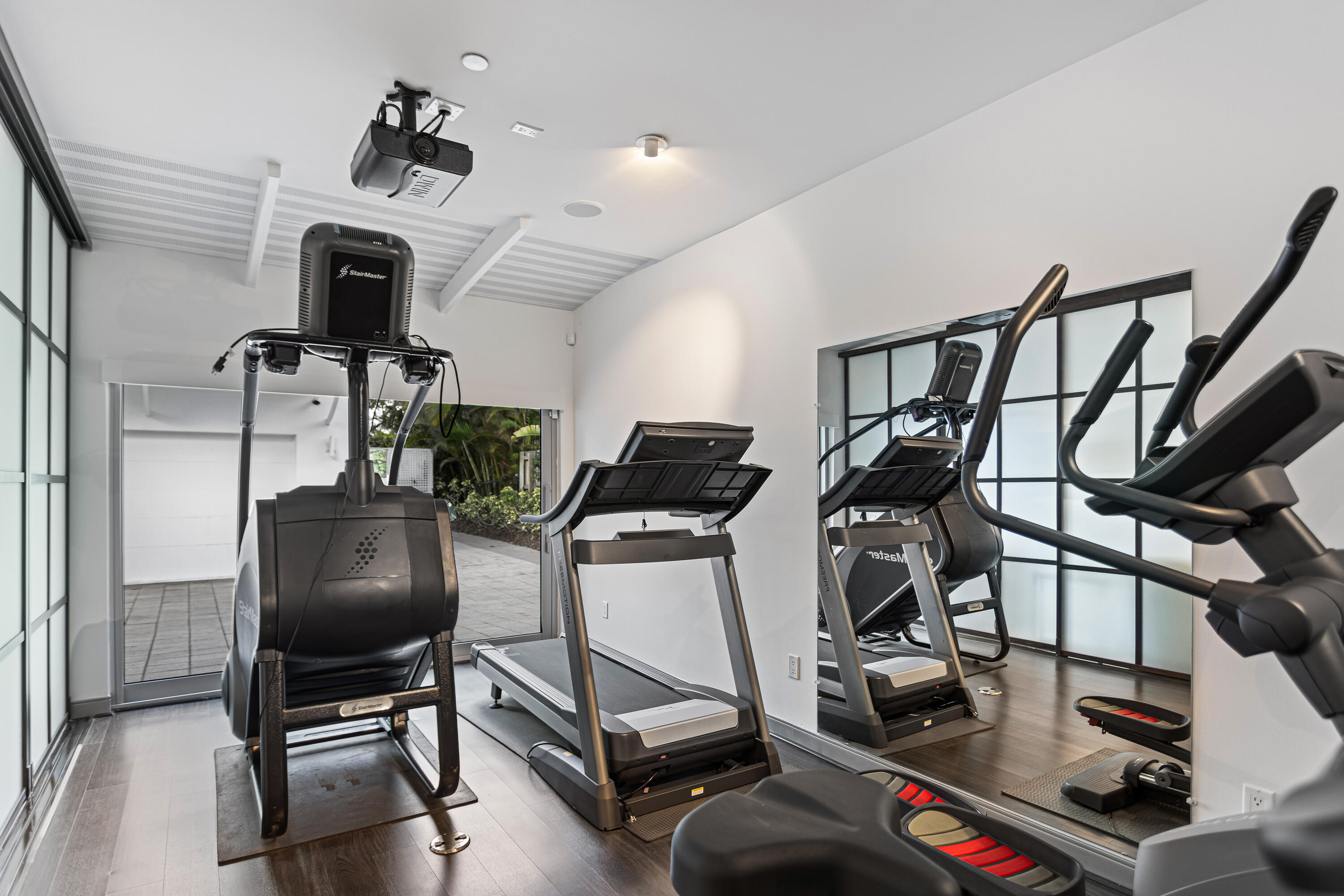 PALM BEACH SHORE ACRES - Residential