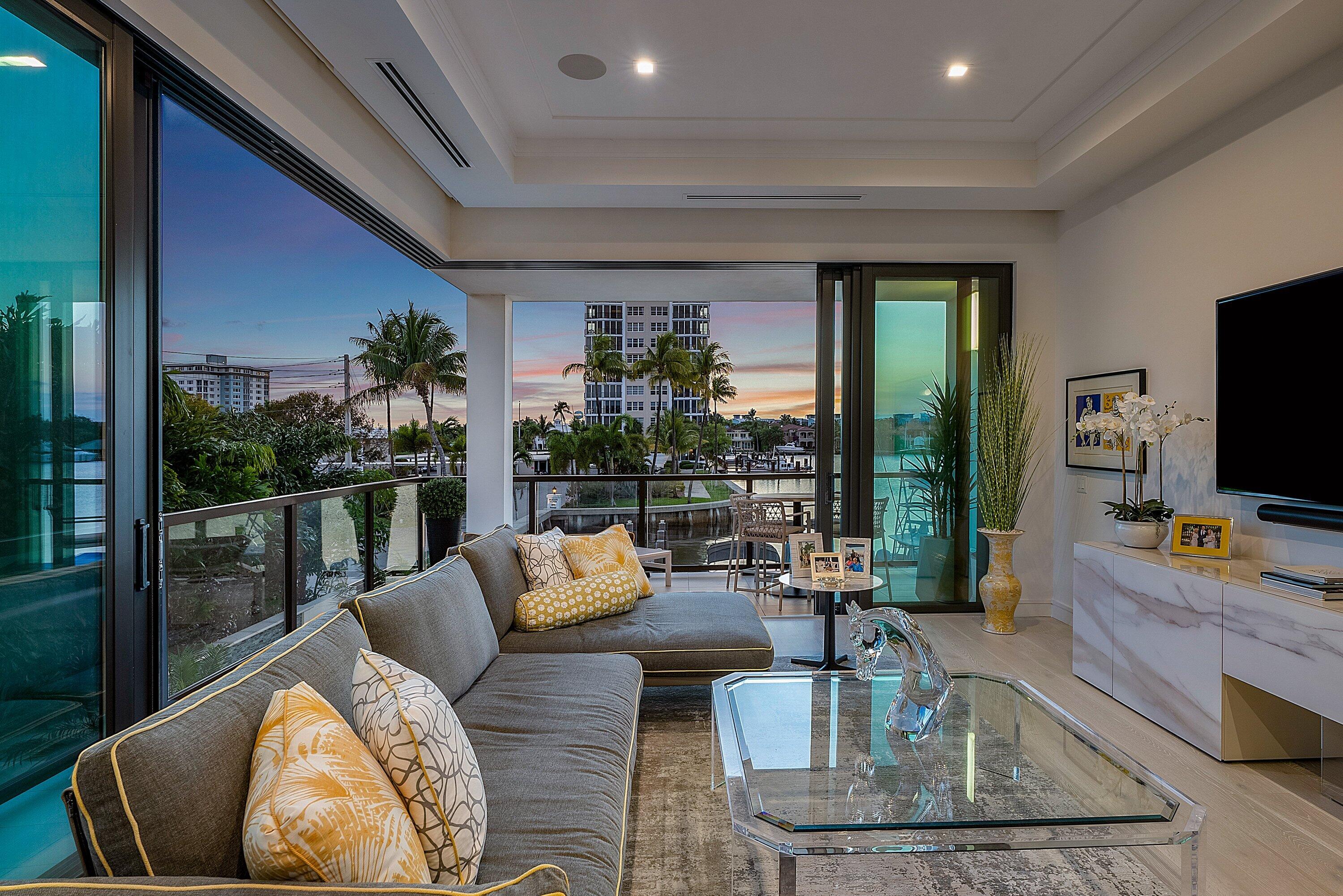 COVE 4 CONDO - Residential