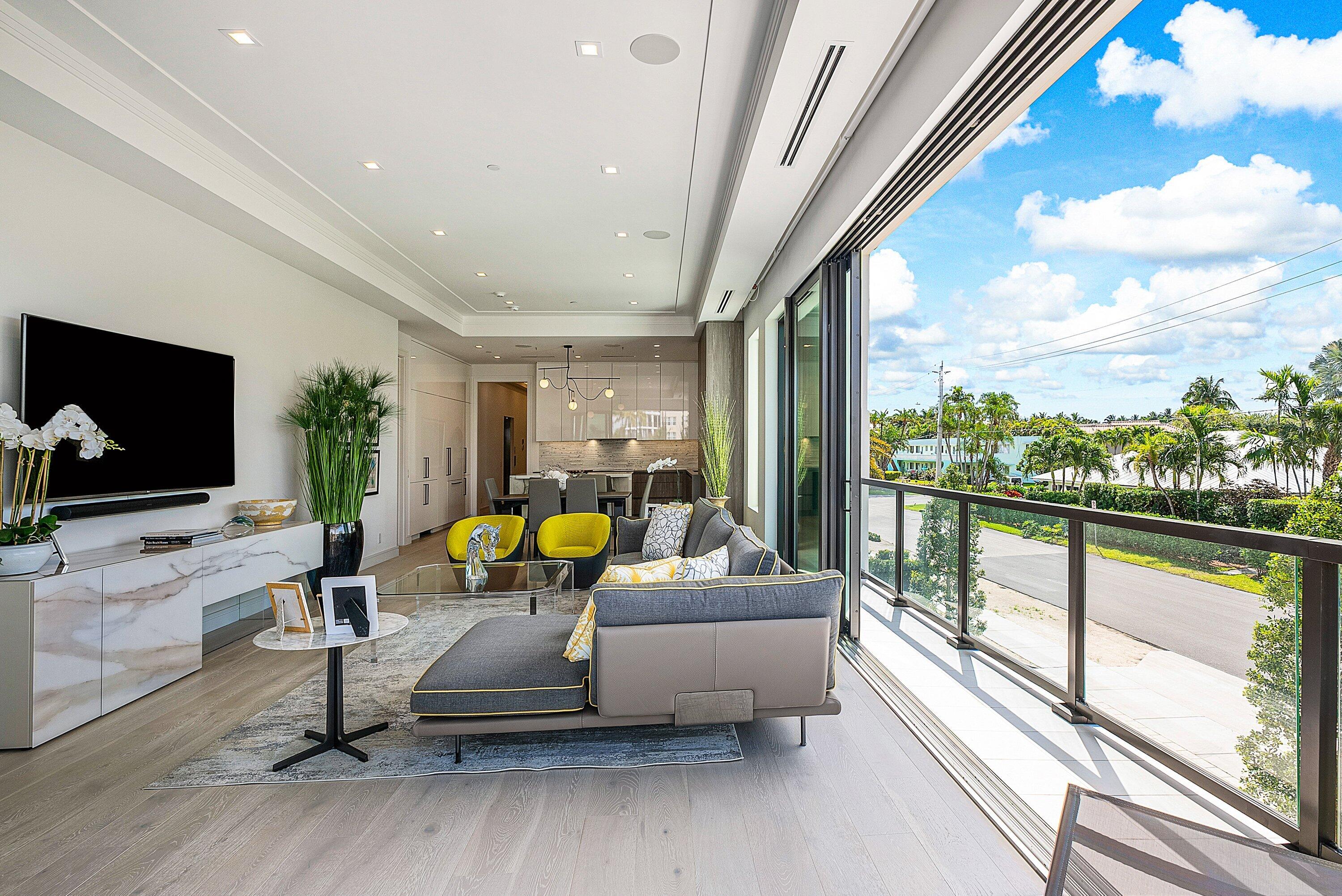 COVE 4 CONDO - Residential