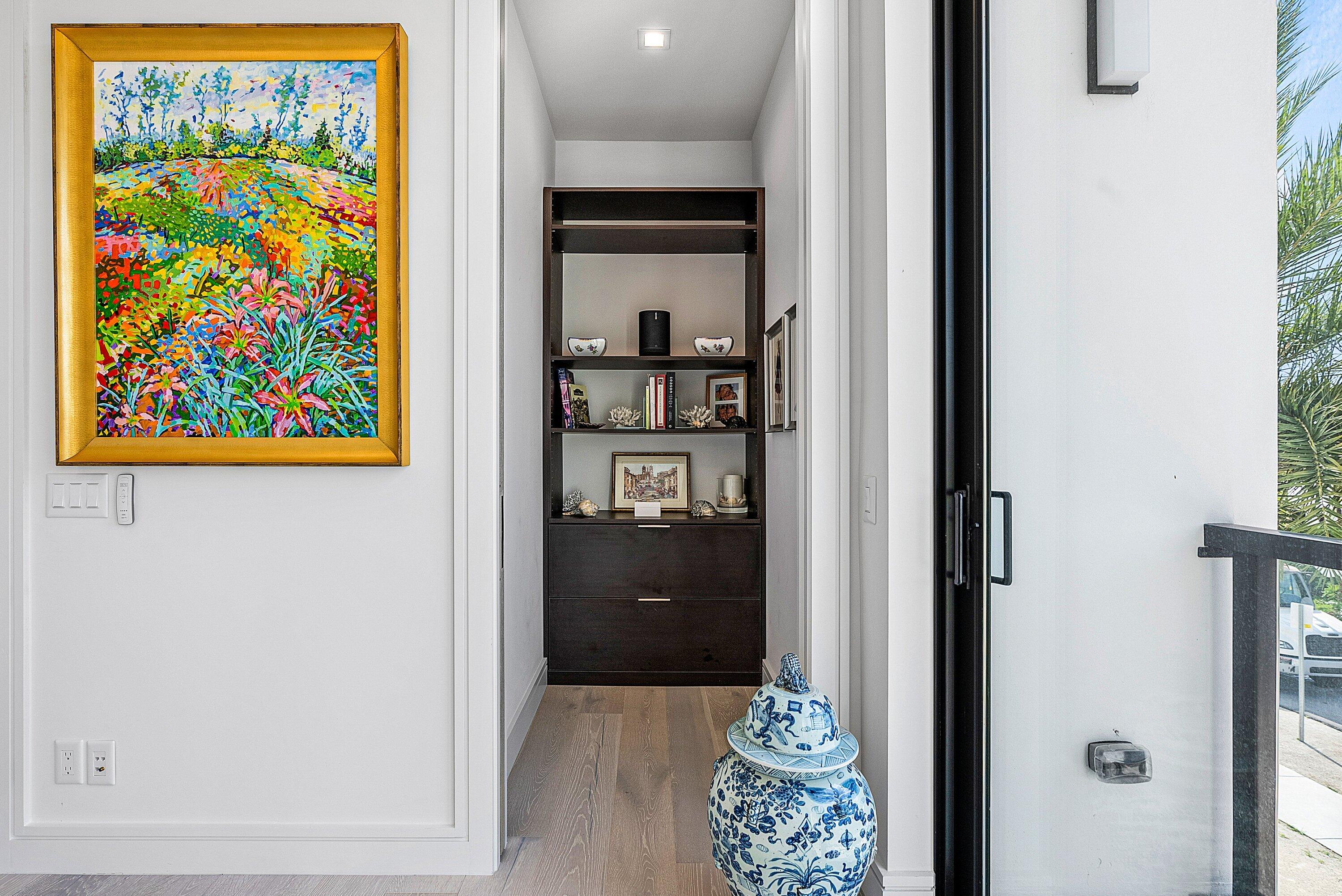 COVE 4 CONDO - Residential